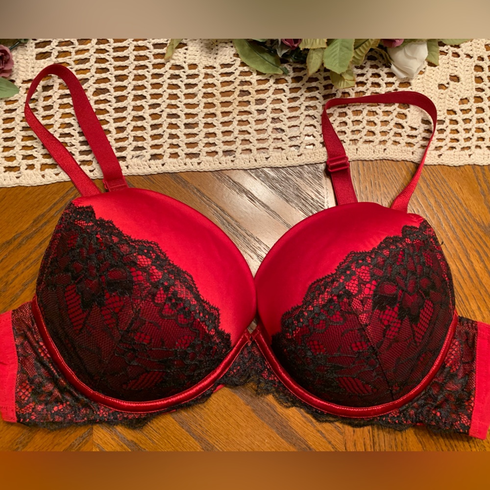 Sexy Cacique 42B Bra